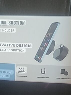 Magnetic Car Phone Mount - Pink